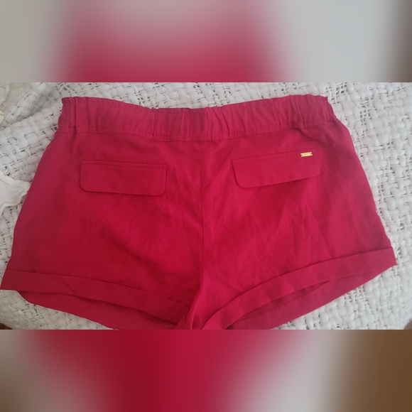 Guess shorts - Picture 2 of 3